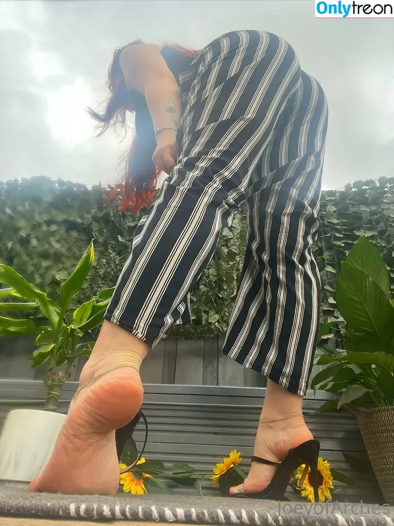 JoeyofArches голая photo #0043 (joeyscotcurves)