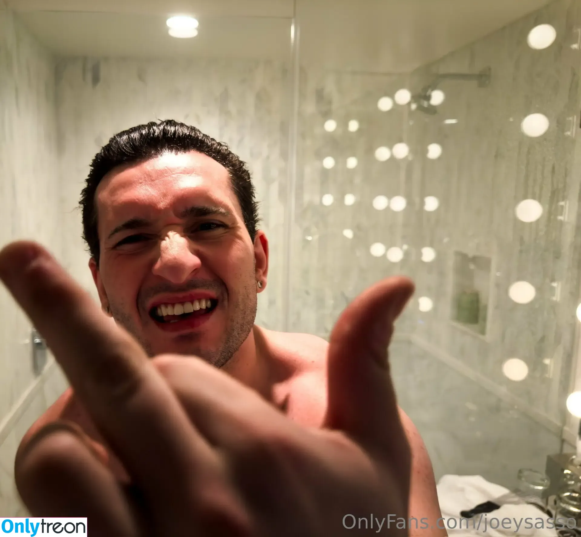 joeysasso nude photo #0006 (joeysasso)
