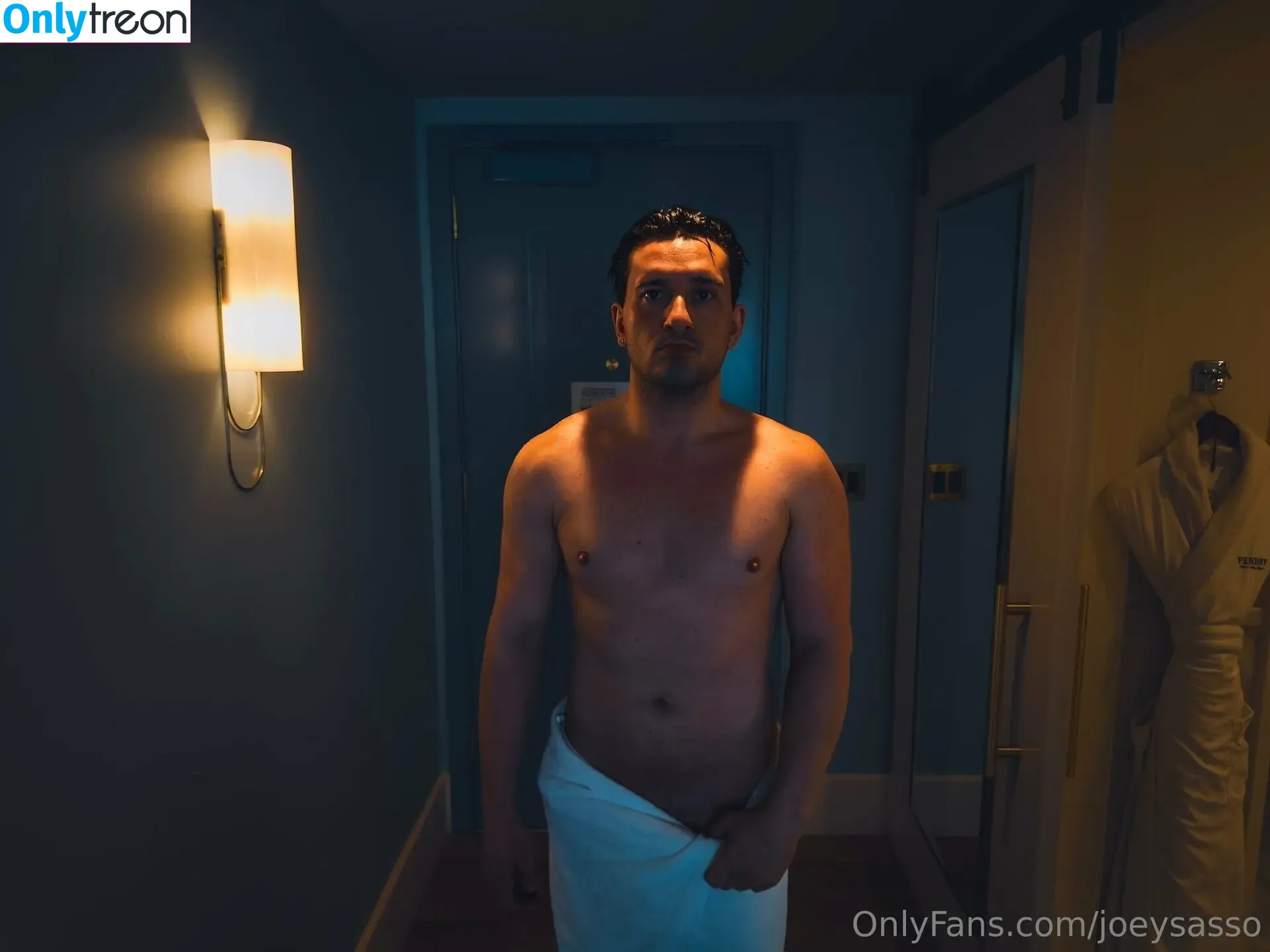 joeysasso nude photo #0010 (joeysasso)