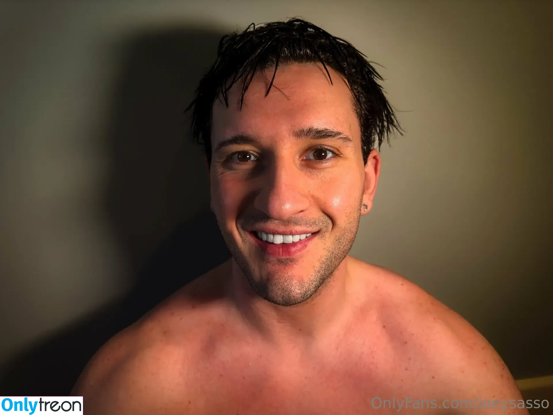 joeysasso nude photo #0011 (joeysasso)