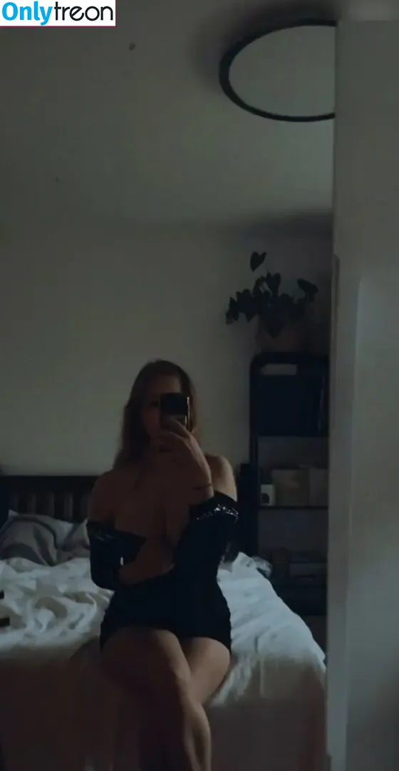 Johannaa.Andreaa nude photo #0175 (jojohanna)