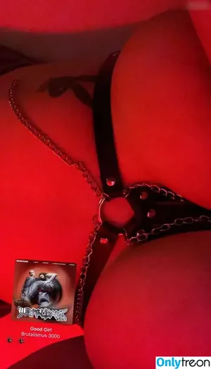  nude photo #0007