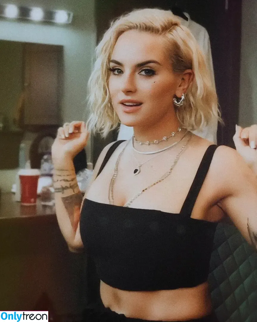 Jojo Levesque nude photo #0546 (iamjojo)