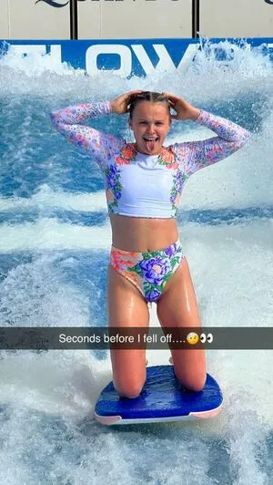 Jojo Siwa / anyuser / itsjojosiwa nude photo #0049