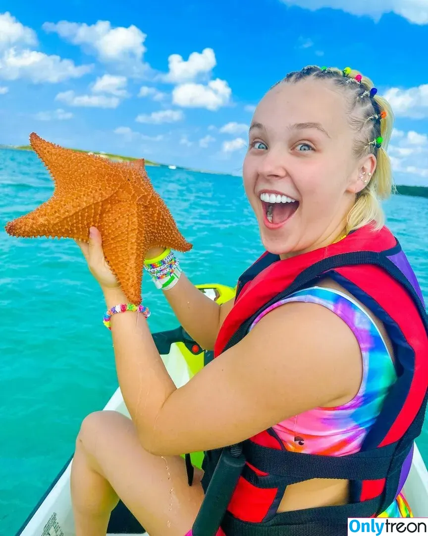 Jojo Siwa голая photo #0007 (anyuser / itsjojosiwa)