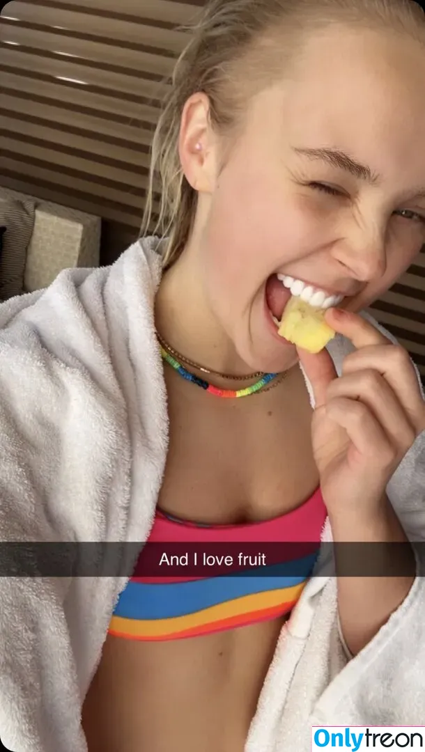 Jojo Siwa nude photo #0042 (anyuser / itsjojosiwa)