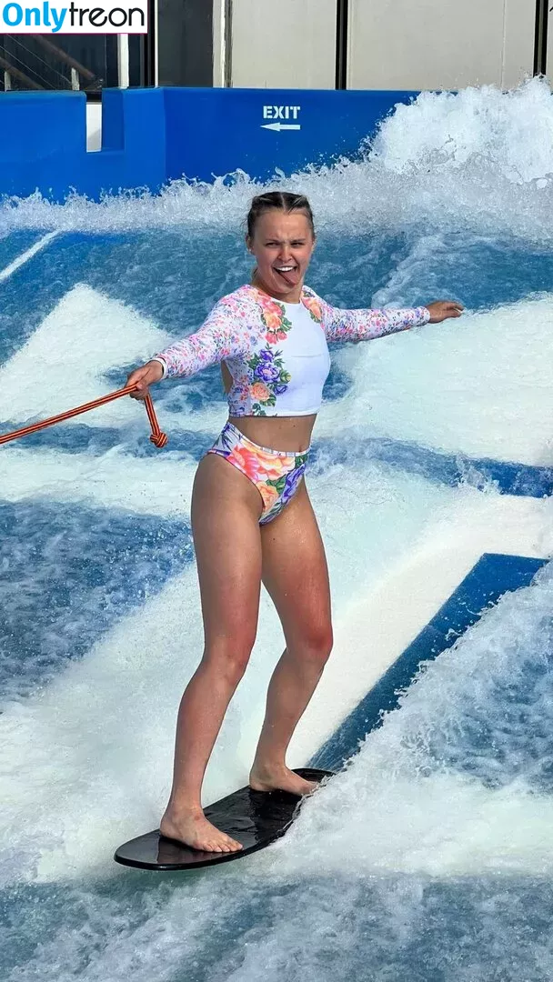 Jojo Siwa nude photo #0059 (anyuser / itsjojosiwa)