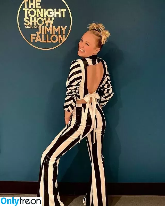 Jojo Siwa голая photo #0115 (anyuser / itsjojosiwa)