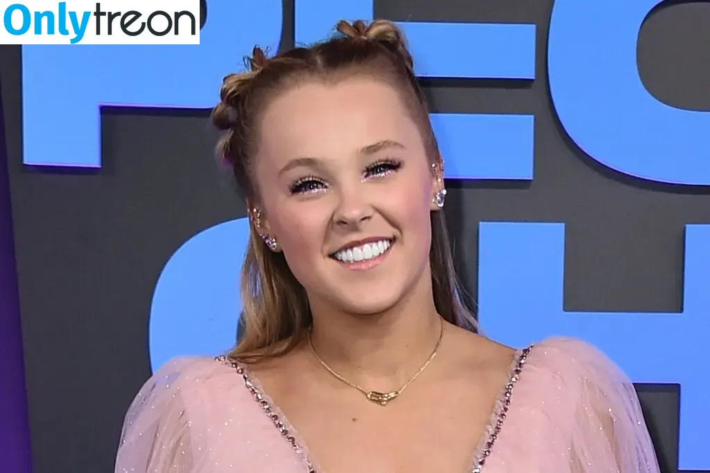 Jojo Siwa голая photo #0160 (anyuser / itsjojosiwa)