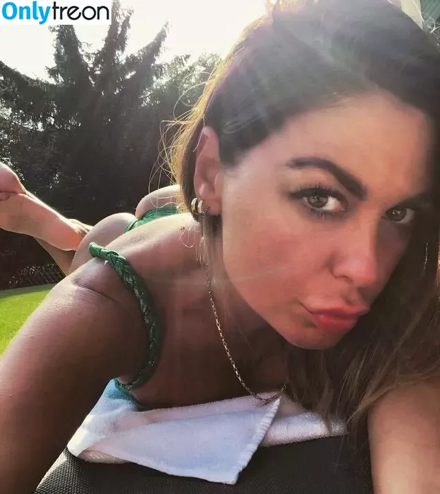 Jolanda De Rienzo nude photo #0011 (jolefiore)