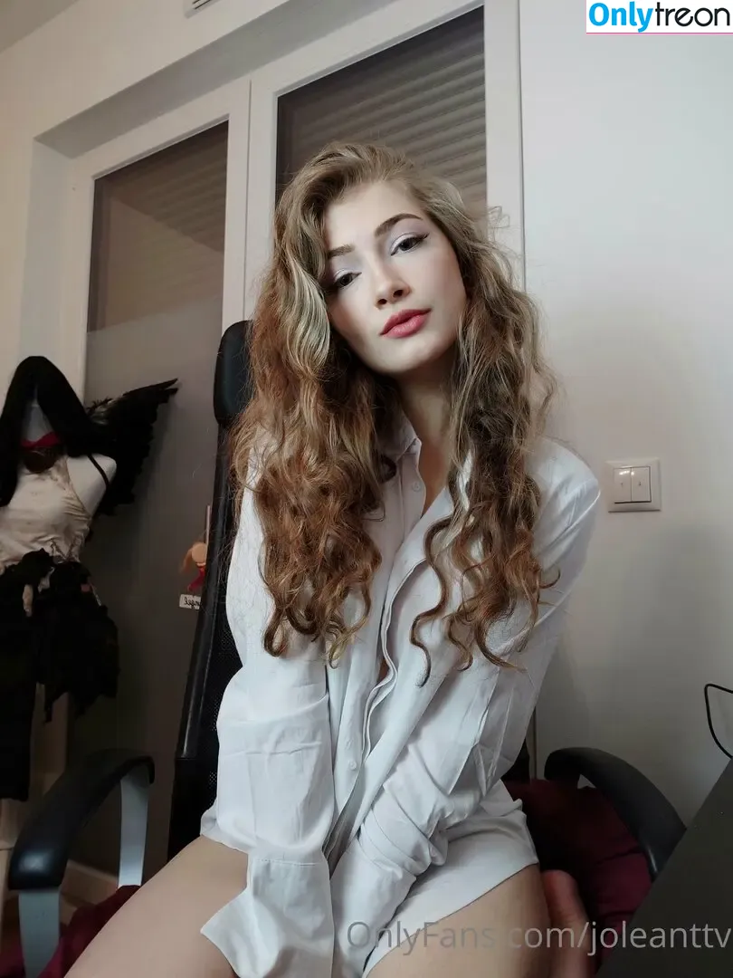Jolean голая photo #0064 (Joleany / its_jolean / joleanttv)