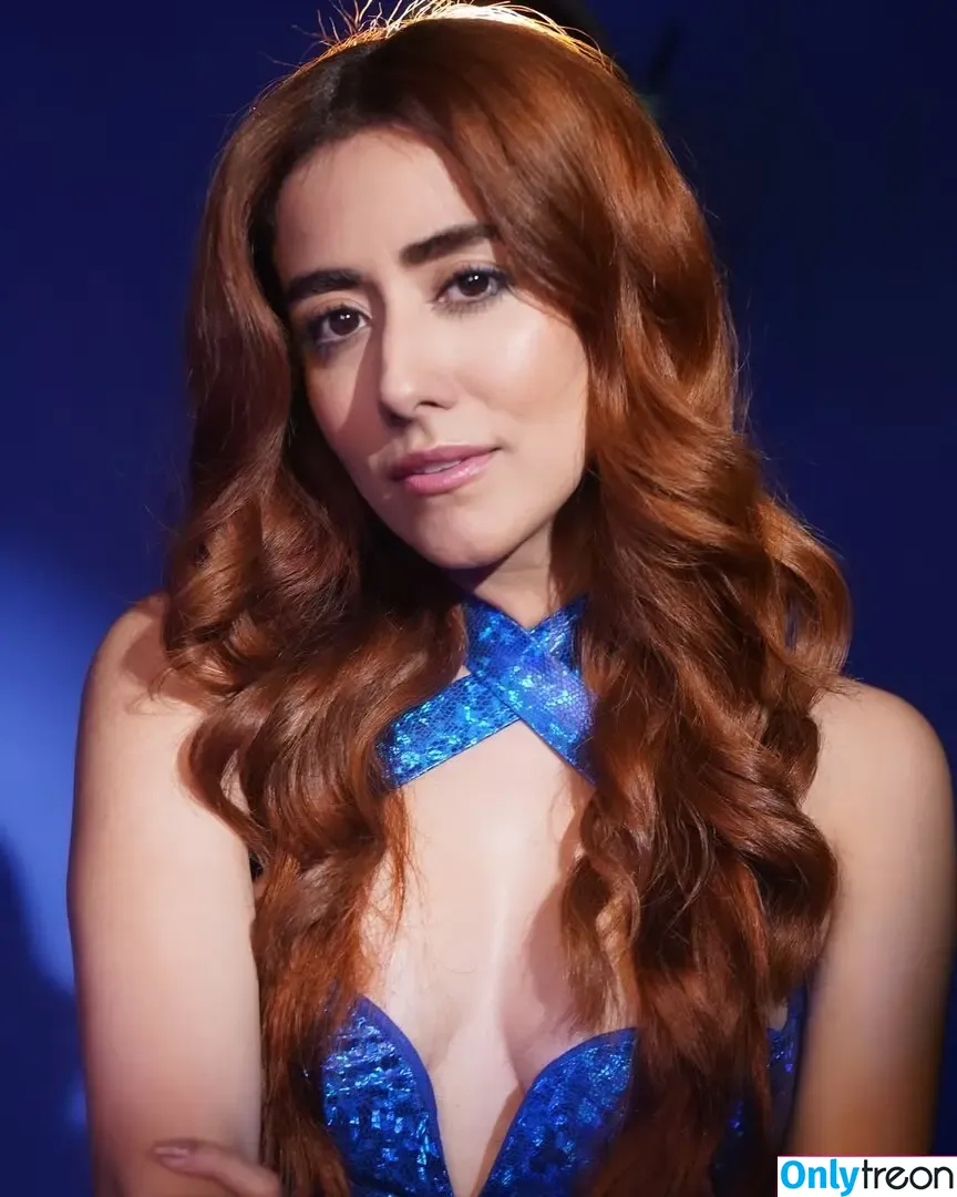 Jonita Gandhi голая photo #0034 (jonitamusic)