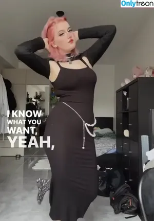 Jooyce.Chan nude photo #0090