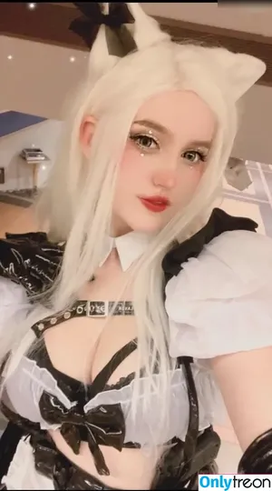 Jooyce.Chan nude photo #0098
