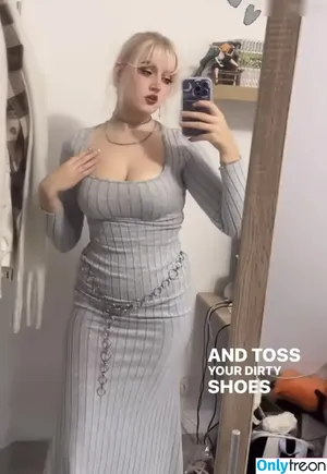 Jooyce.Chan nude photo #0101