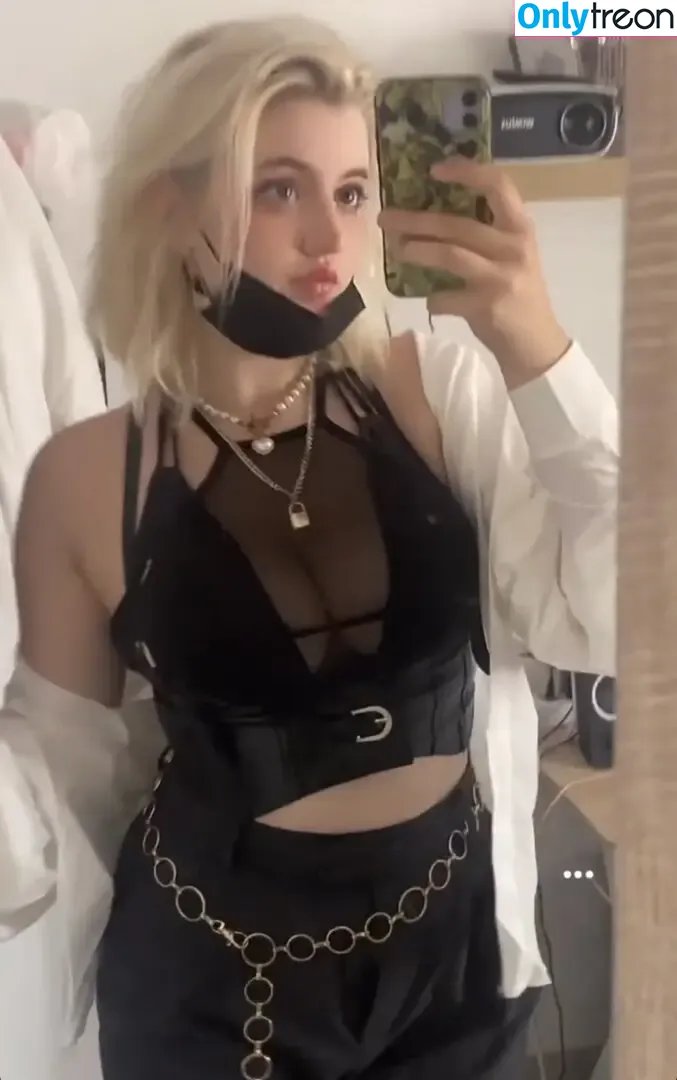 Jooyce.Chan nude photo #0096 (Jooyce.Chan)
