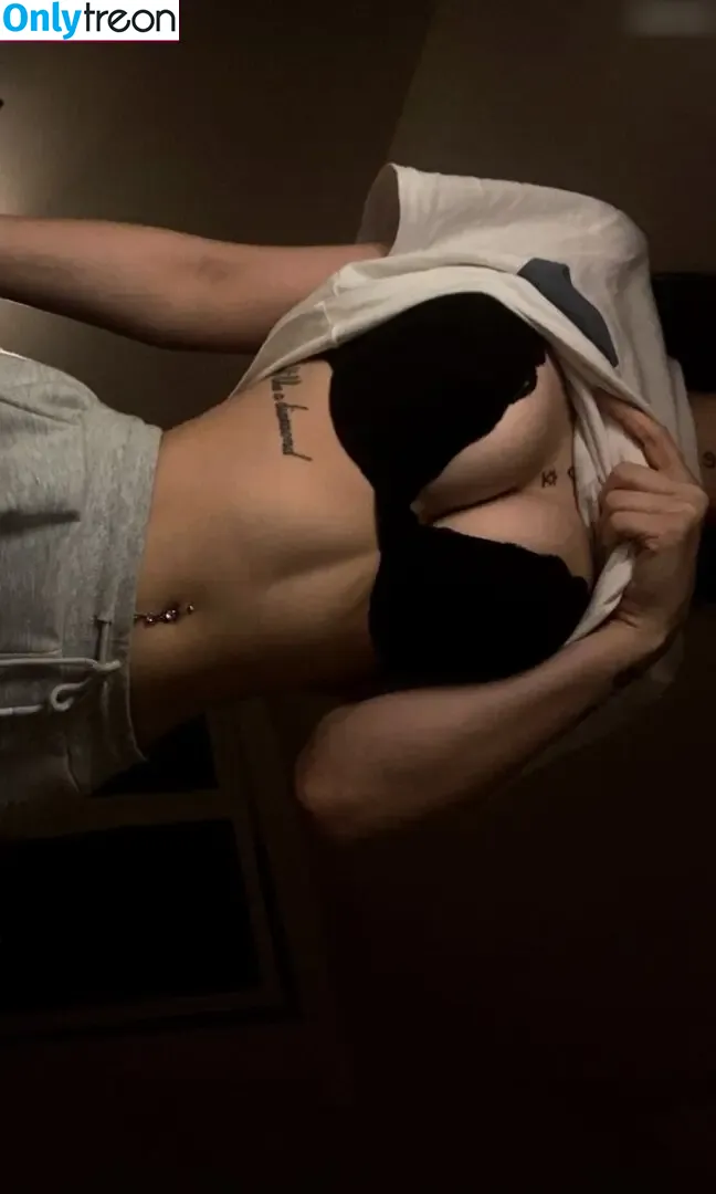 Jordan.Offiziell nude photo #0097 (Jordan_official / jordan.hikaru)