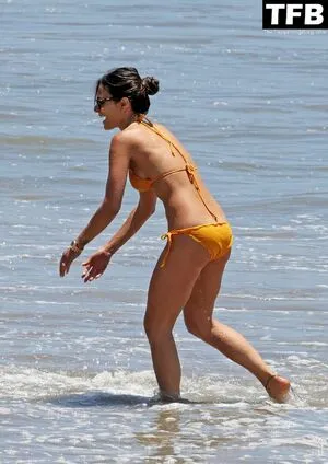 Jordana Brewster / JordanaBrewster фото голая #0039