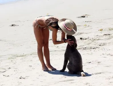 Jordana Brewster / JordanaBrewster фото голая #0049