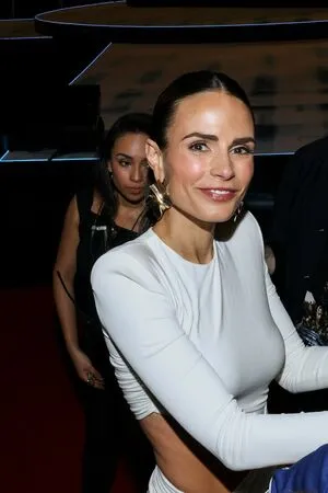 Jordana Brewster / JordanaBrewster фото голая #0083