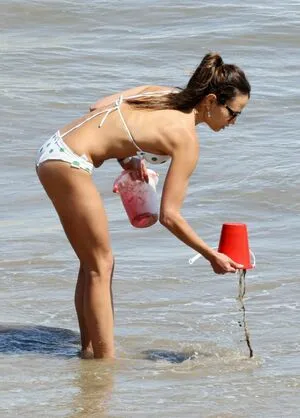 Jordana Brewster / JordanaBrewster фото голая #0118