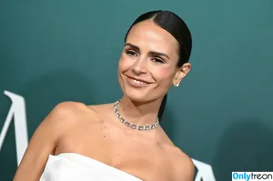 Jordana Brewster / JordanaBrewster фото голая #0286
