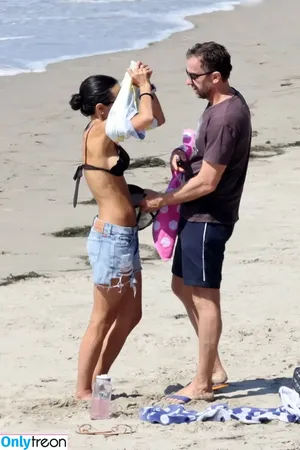 Jordana Brewster / JordanaBrewster фото голая #0644