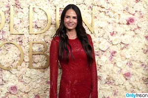 Jordana Brewster / JordanaBrewster фото голая #0675