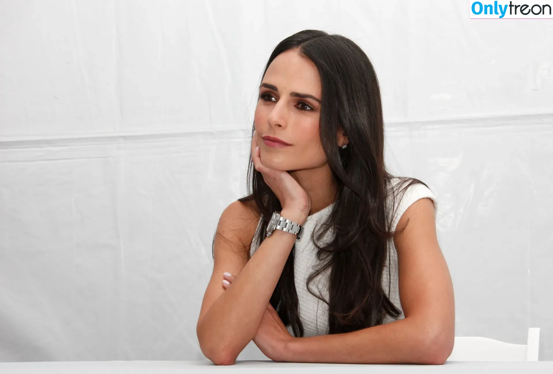 Jordana Brewster голая photo #0017 (JordanaBrewster)
