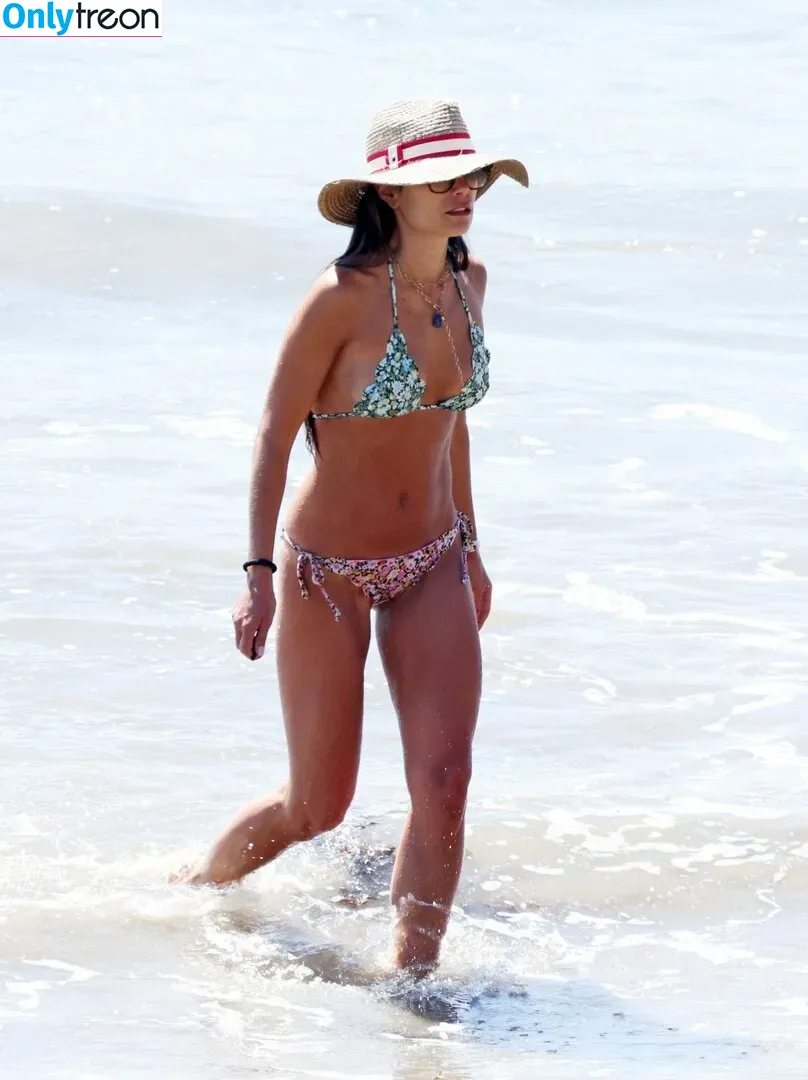 Jordana Brewster nude photo #0054 (JordanaBrewster)