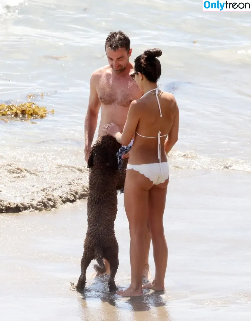 Jordana Brewster nude photo #0347 (JordanaBrewster)