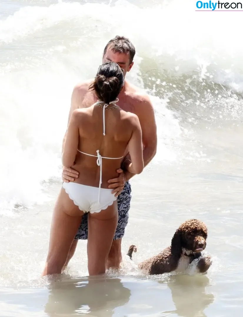 Jordana Brewster nude photo #0351 (JordanaBrewster)