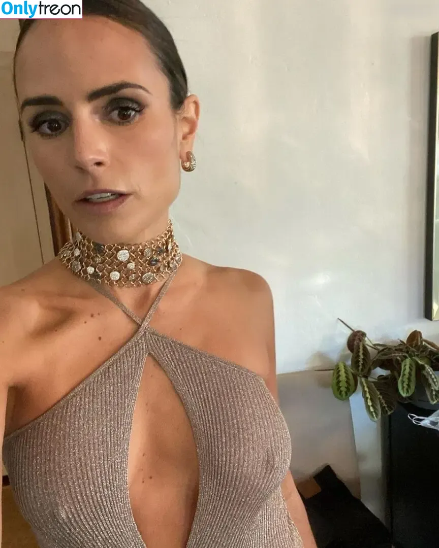 Jordana Brewster nude photo #0384 (JordanaBrewster)