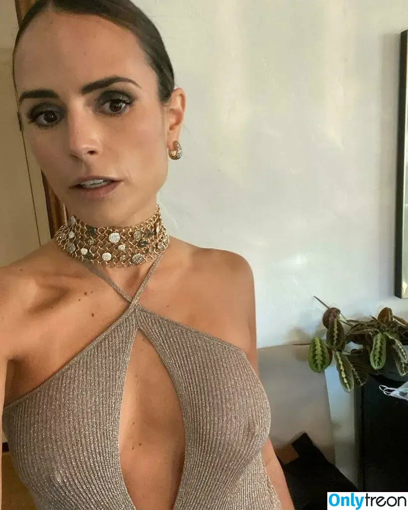 Jordana Brewster nude photo #0731 (JordanaBrewster)