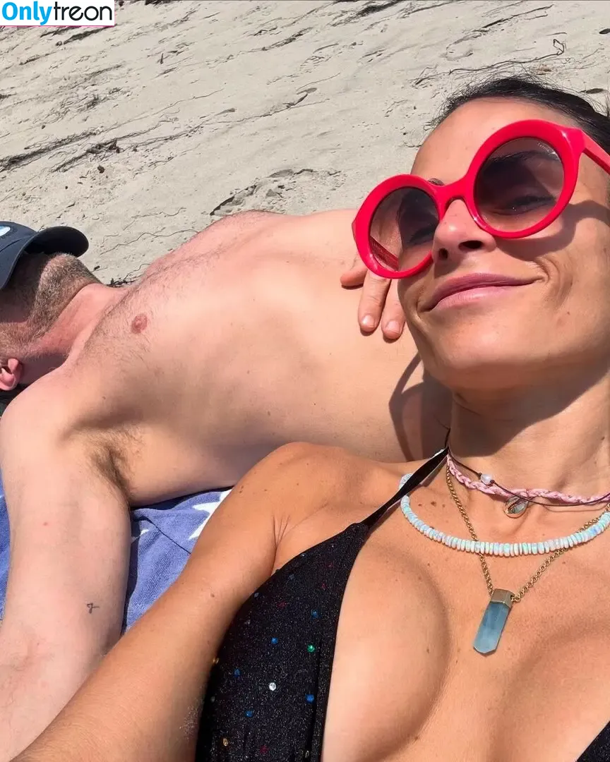 Jordana Brewster голая photo #0778 (JordanaBrewster)