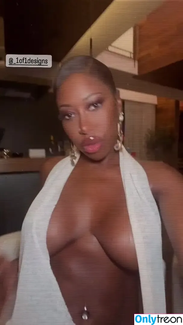 Jordanne Deveaux nude photo #0022 (jordannedeveaux)