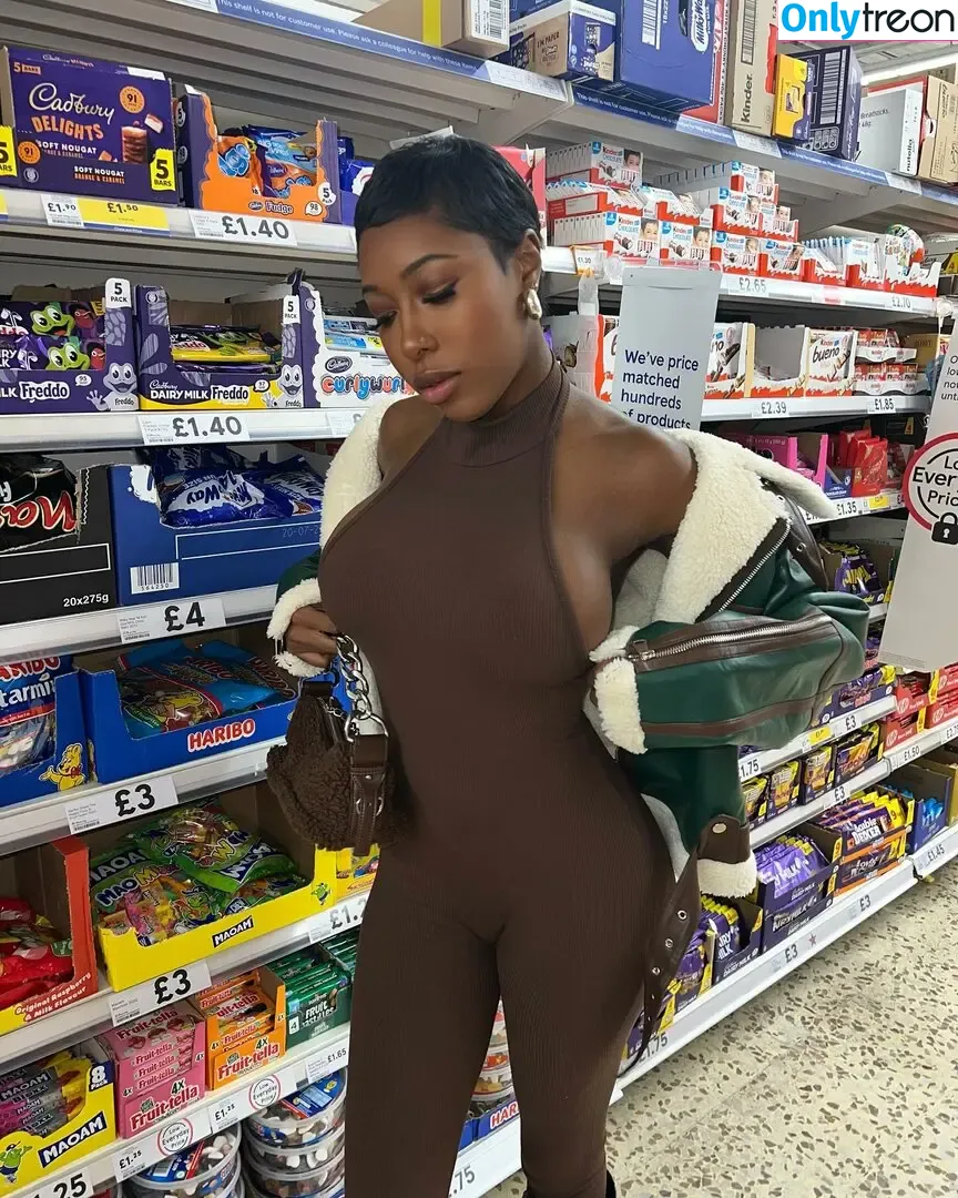 Jordanne Deveaux голая photo #0041 (jordannedeveaux)