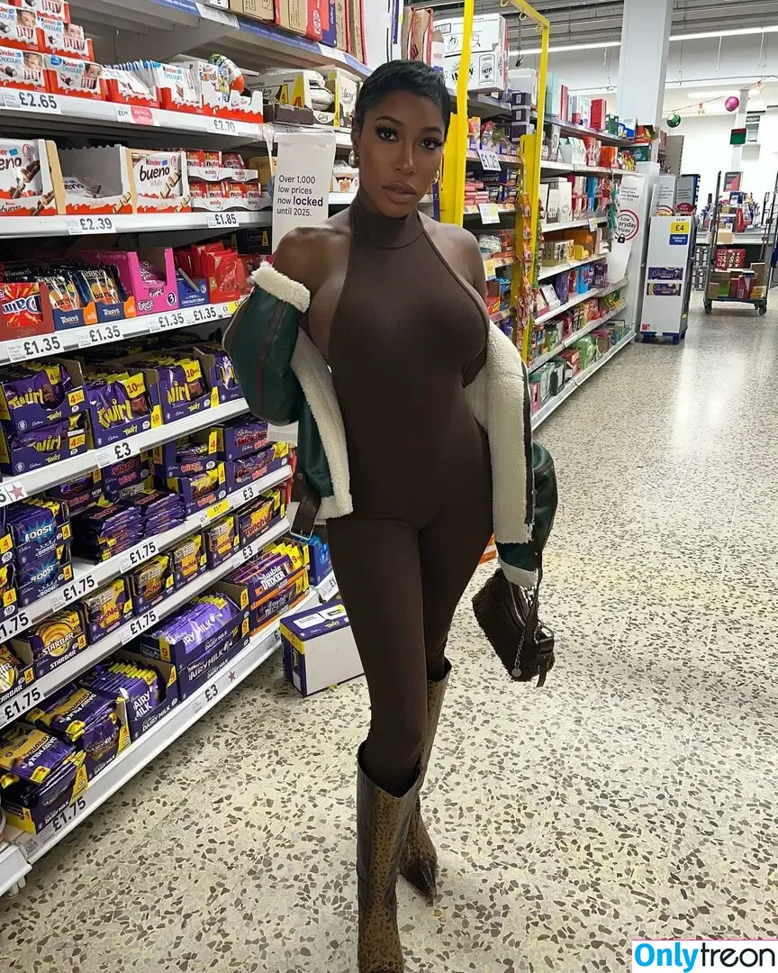 Jordanne Deveaux голая photo #0044 (jordannedeveaux)