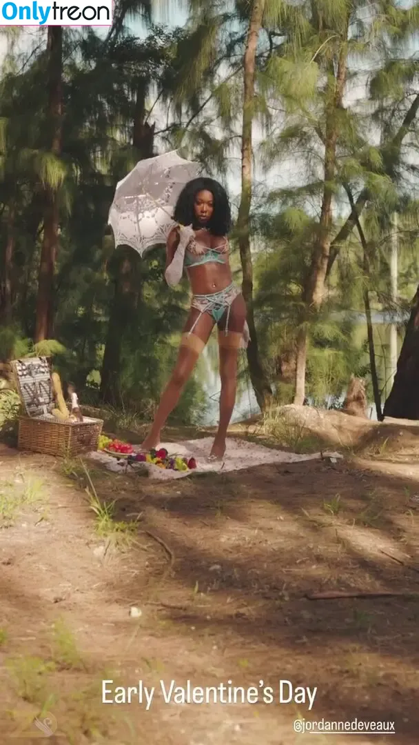 Jordanne Deveaux голая photo #0048 (jordannedeveaux)