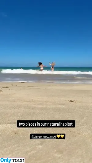 Jordyn Jones / jordylee.jones / jordynjones nude photo #0761