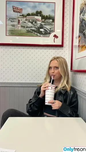 Jordyn Jones / jordylee.jones / jordynjones nude photo #0766