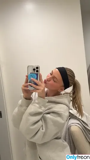 Jordyn Jones / jordylee.jones / jordynjones nude photo #0902