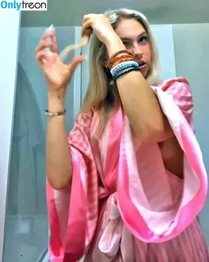 Jordyn Jones / jordylee.jones / jordynjones nude photo #0922
