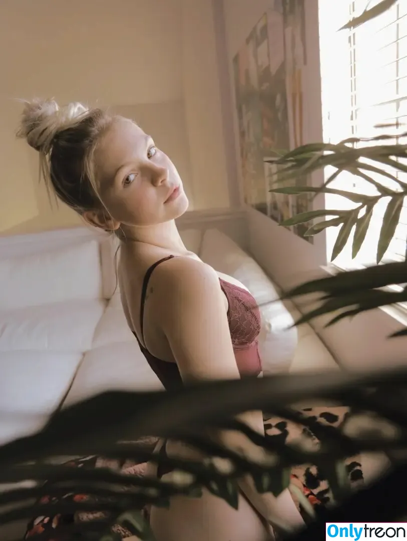 Jordyn Jones nude photo #0676 (jordylee.jones / jordynjones)