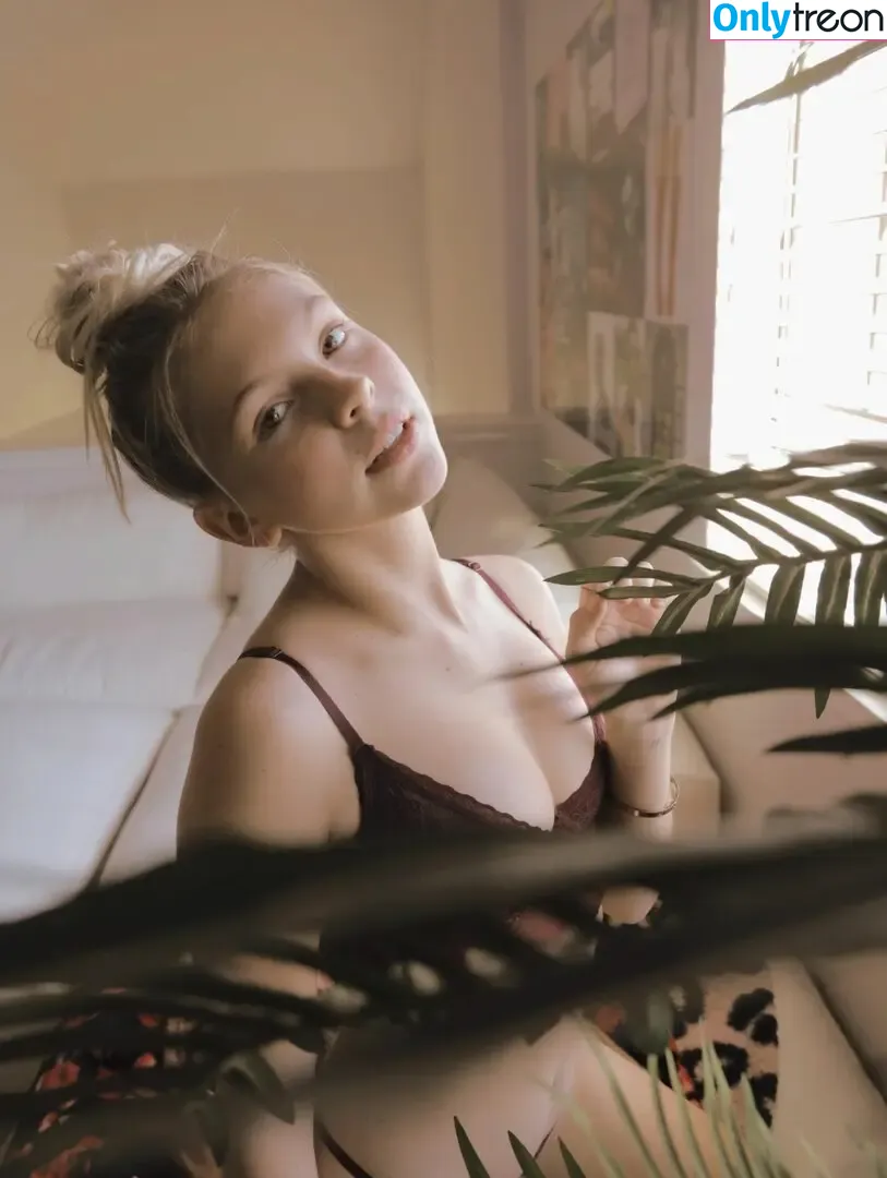 Jordyn Jones nude photo #0678 (jordylee.jones / jordynjones)
