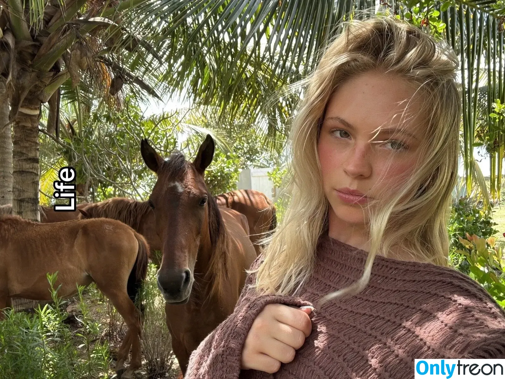 Jordyn Jones nude photo #0833 (jordylee.jones / jordynjones)