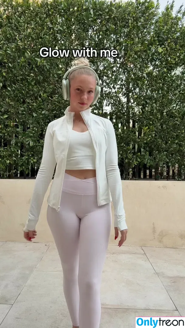Jordyn Jones nude photo #0866 (jordynjones)