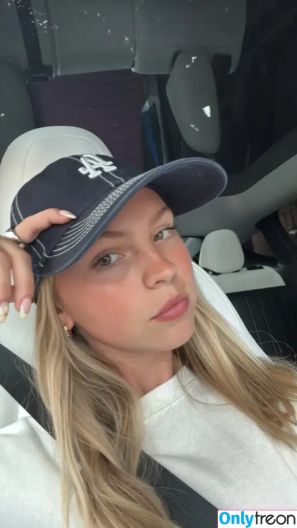 Jordyn Jones nude photo #0903 (jordylee.jones / jordynjones)