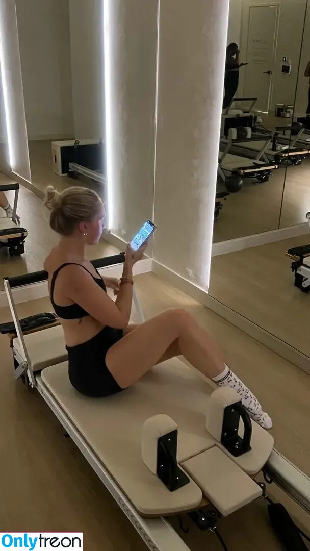 Jordyn Jones nude photo #0912 (jordylee.jones / jordynjones)