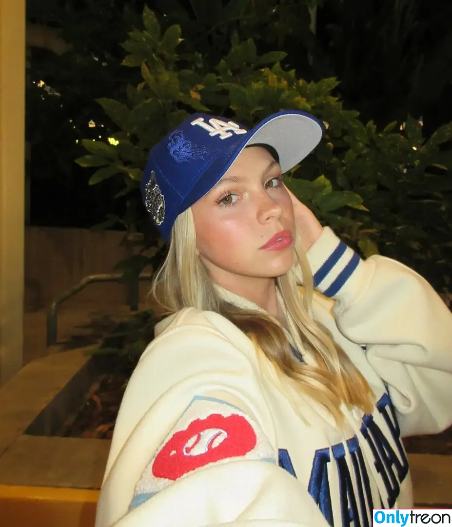 Jordyn Jones nude photo #1346 (jordylee.jones / jordynjones)